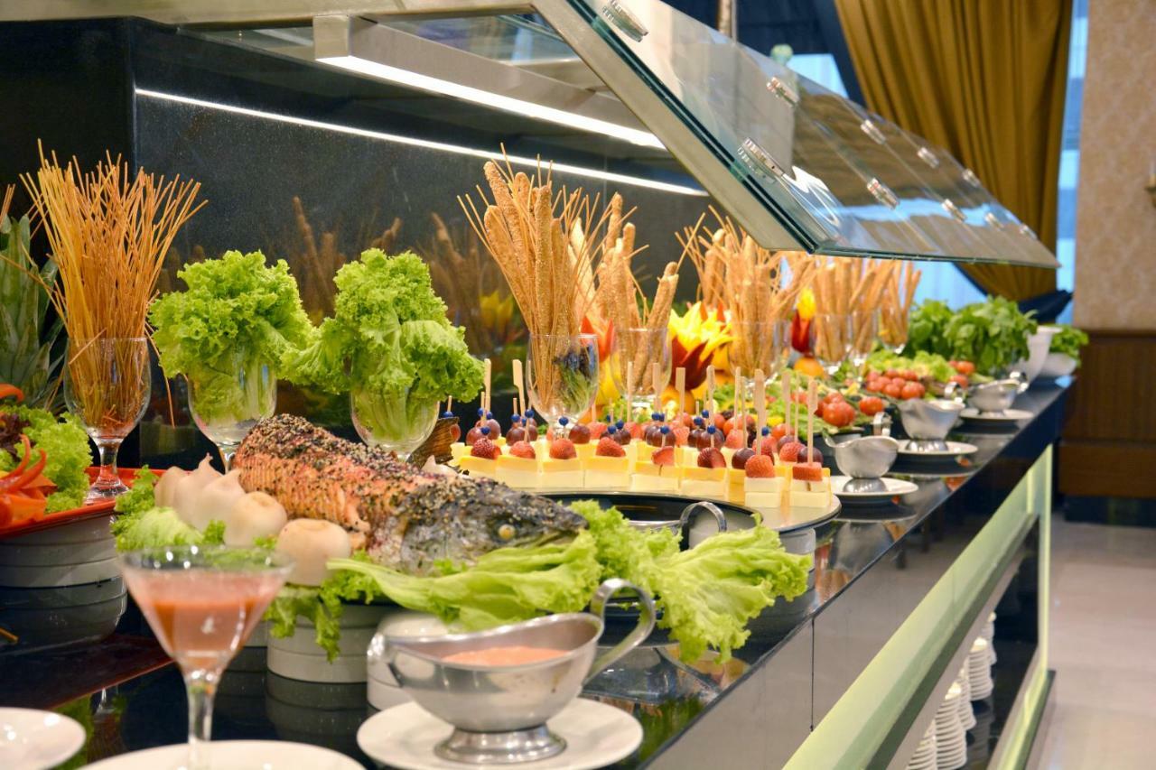 Maden Hotel Медина Экстерьер фото A salad bar